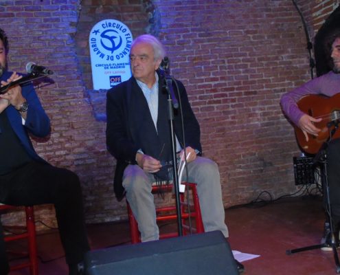 Antonio Campos, Paco Cruz y José María Velázquez-Gaztelu en el Círculo Flamenco de Madrid el 25/01/2018.